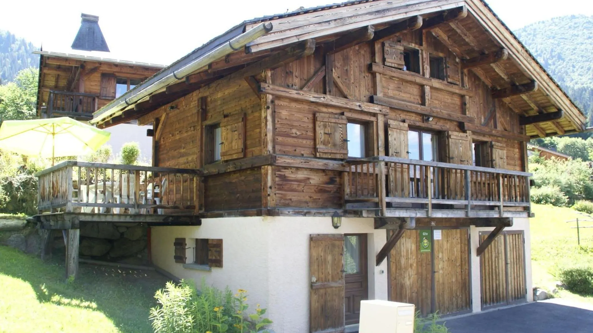 Peaceful Chalet In Les Houches With Mountain Views France