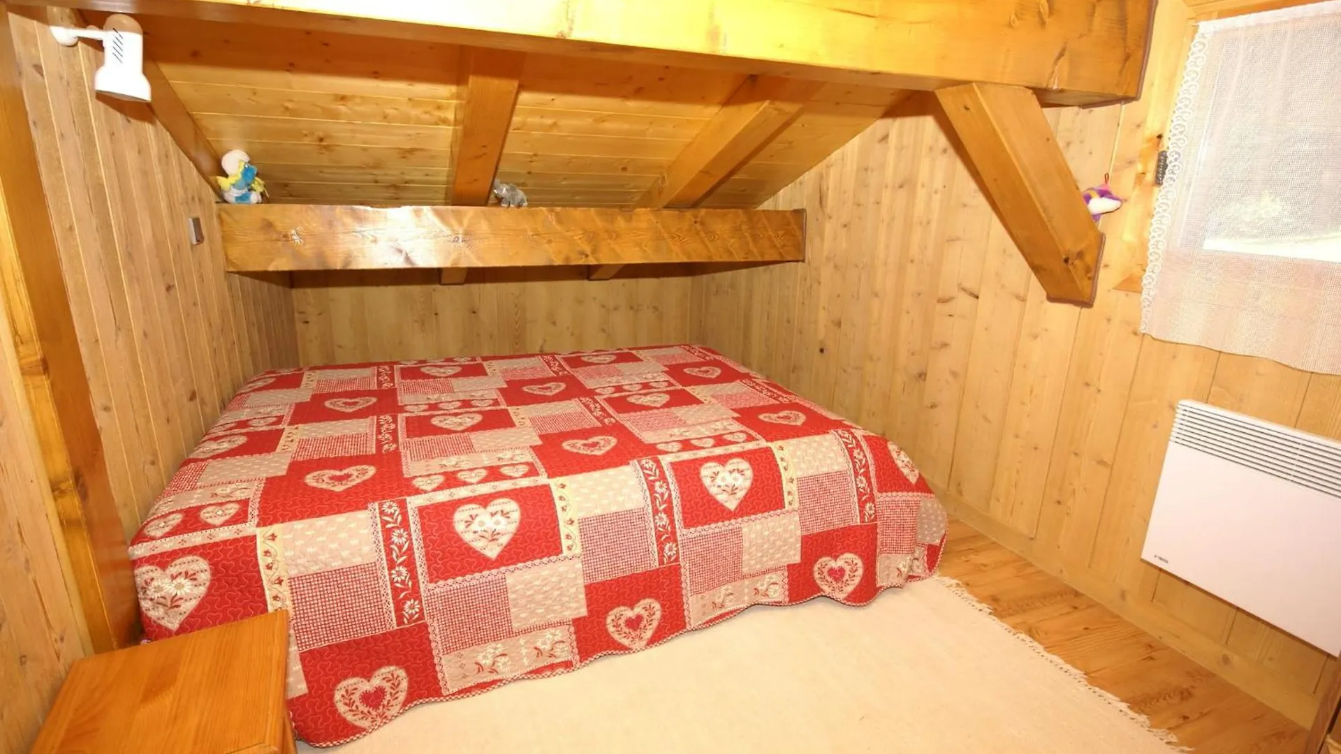 Peaceful Chalet In Les Houches With Mountain Views 0*,  France